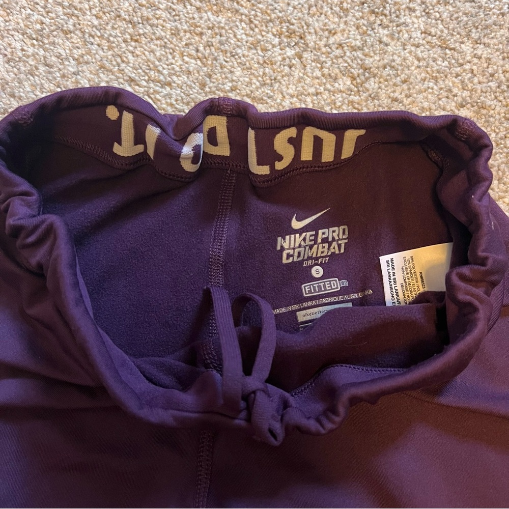 Nike Pro Combat Dri-Fit Plum‎ Leggings - Picture 5 of 6